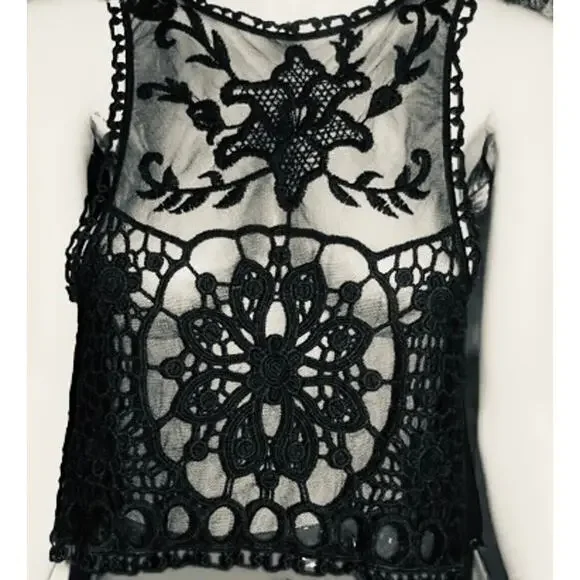 Millau - Sleeveless Sheer & Lace Open Back Tank Top in Black / Size S - Picture 5 of 5